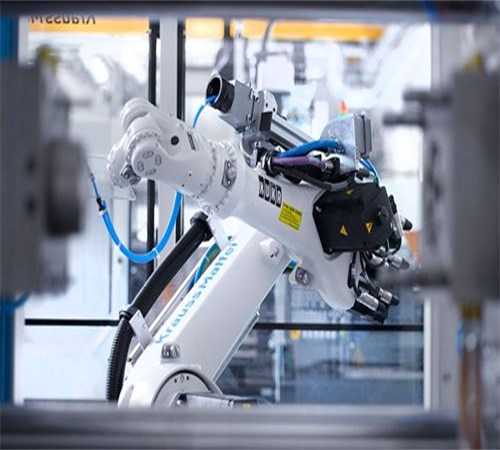 “智电汽车”“机器人”双星闪耀常州激扬澎湃发展新动能